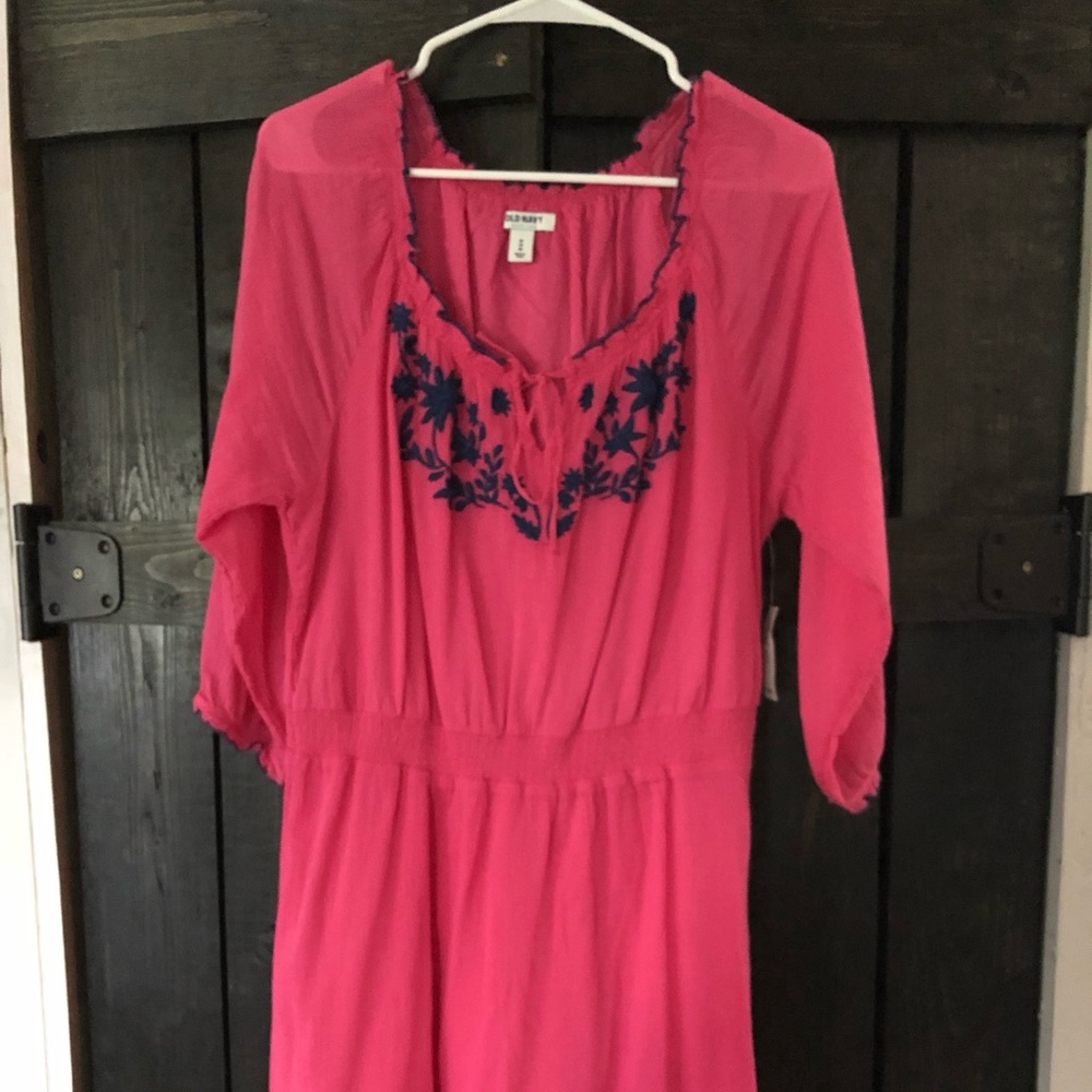 Old navy woman’s dress